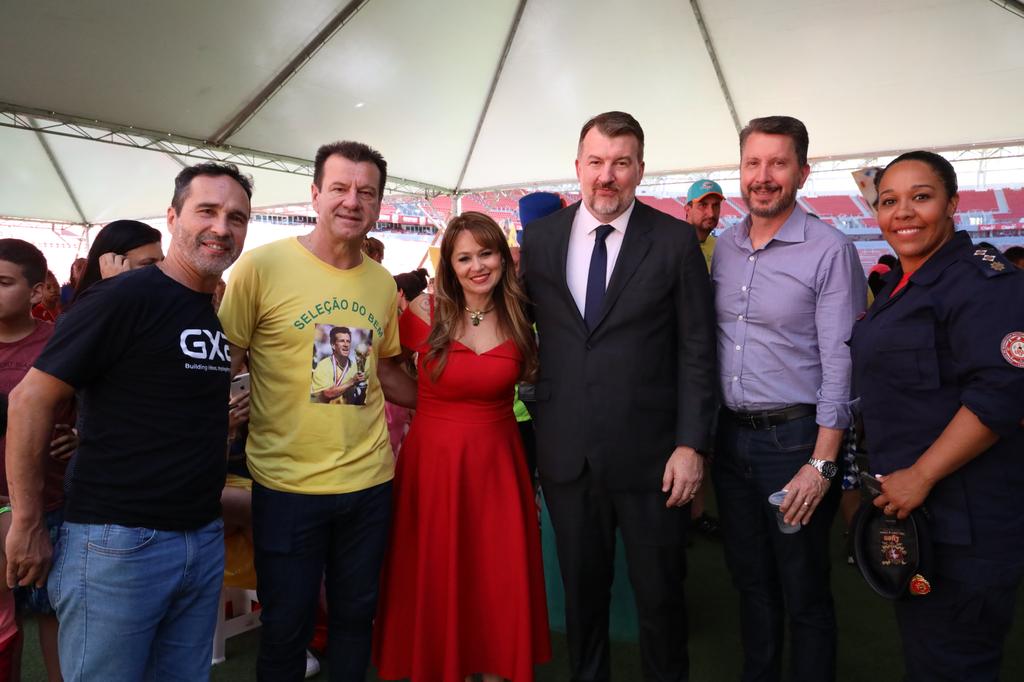 SUCESU-RS participa do Natal Gigante e doa 110 presentes